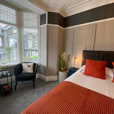 3 เคมบริดจ์ วิลลา Hotel แอมเบิลไซด์ ภายนอก รูปภาพ