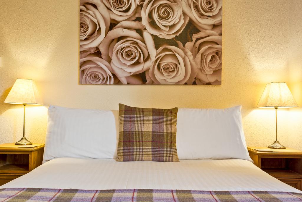 3 เคมบริดจ์ วิลลา Hotel แอมเบิลไซด์ ภายนอก รูปภาพ